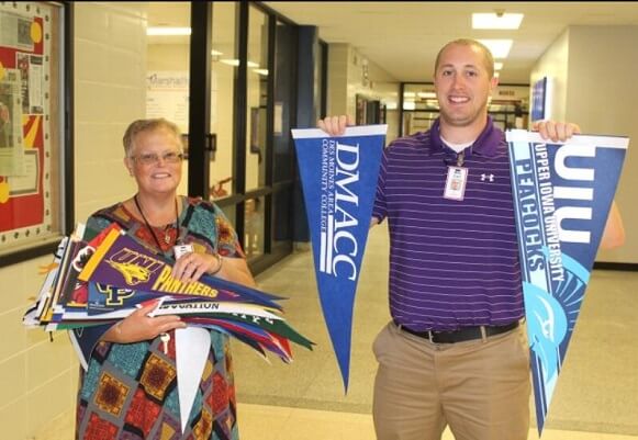 custom school pennants